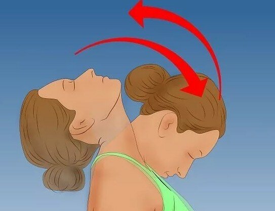 Что делать если при наклоне головы болит шея