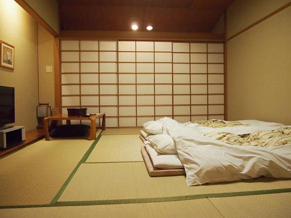 полезно ли спать на полу