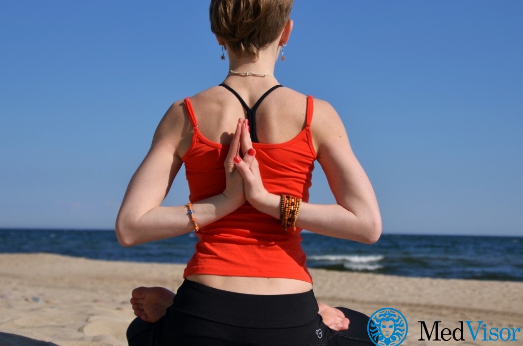 Правильная осанка как профилактика от болей в спине Осеннее обострение болей в спине