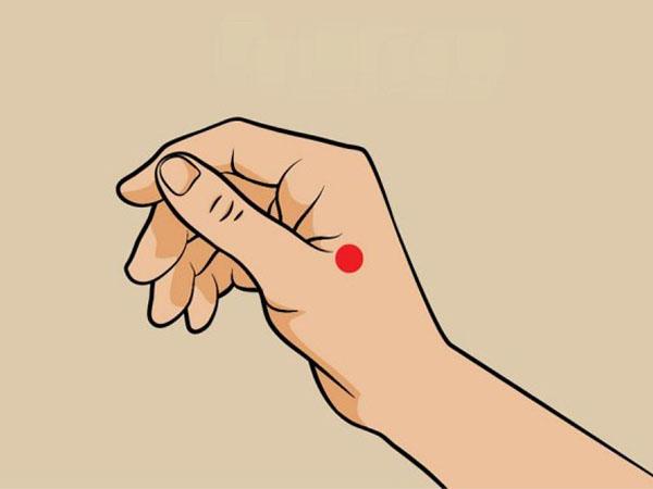 Болит голова снять боль массаж