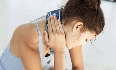 Массаж шеи от боли в голове