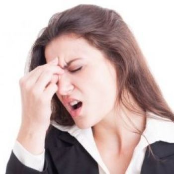 Давление скачет и все время болит голова